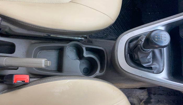 2013 Hyundai i10 ERA 1.1, Petrol, Manual, 58,077 km, Gear Lever