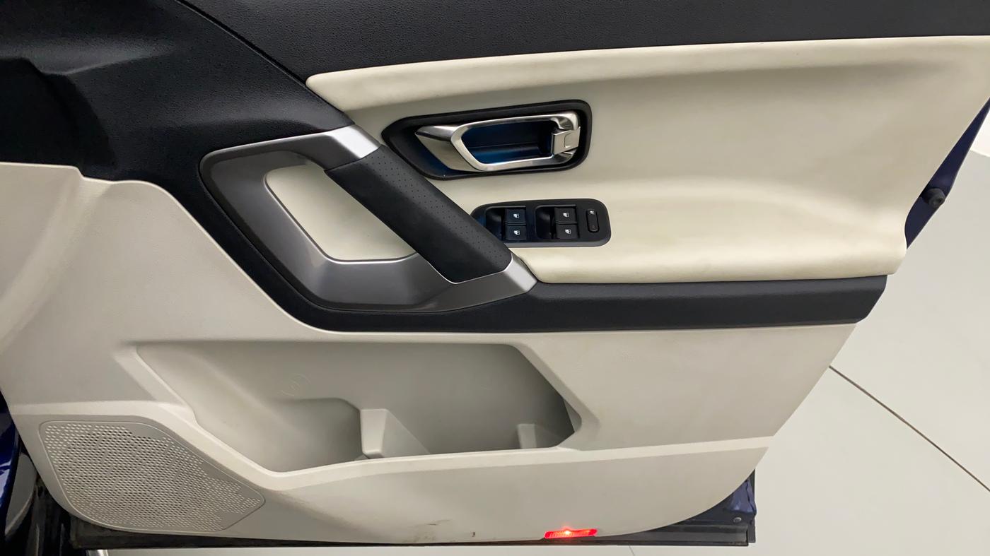 2021 Tata Safari XZA PLUS 6S, Diesel, Automatic, 15,678 km, Driver Side Door Panels Control