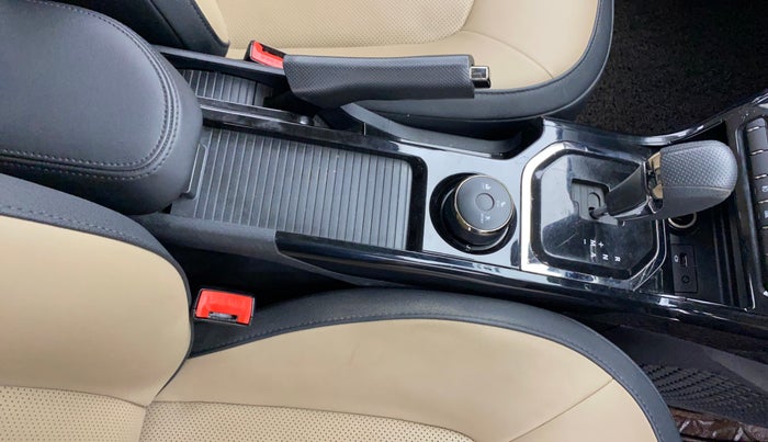 2022 Tata NEXON XZA PLUS KAZIRANGA PETROL, Petrol, Automatic, 31,771 km, Gear Lever