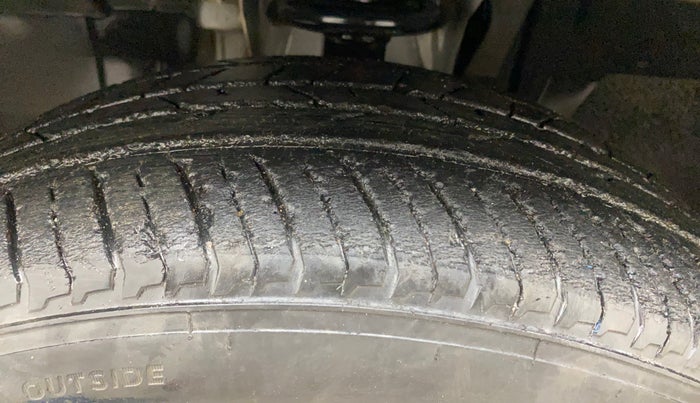 2022 Nissan MAGNITE XV PREMIUM TURBO (O) CVT, Petrol, Automatic, 45,420 km, Left Front Tyre Tread
