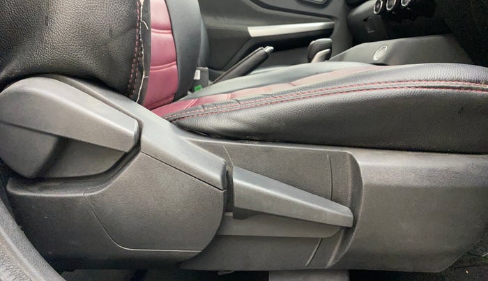 2022 Nissan MAGNITE XV PREMIUM TURBO (O) CVT, Petrol, Automatic, 45,420 km, Driver Side Adjustment Panel