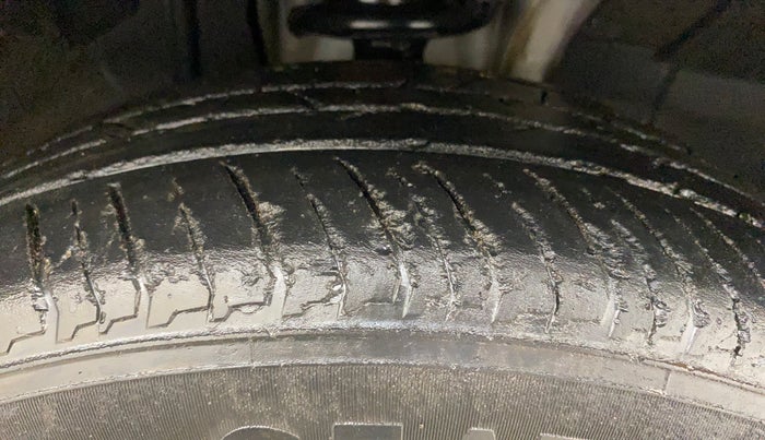 2022 Nissan MAGNITE XV PREMIUM TURBO (O) CVT, Petrol, Automatic, 45,420 km, Right Front Tyre Tread