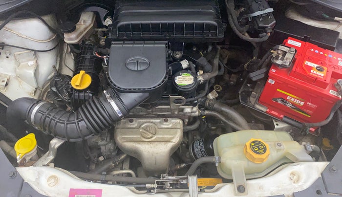 2018 Tata Tiago XT 1.2 REVOTRON, Petrol, Manual, 85,429 km, Engine View