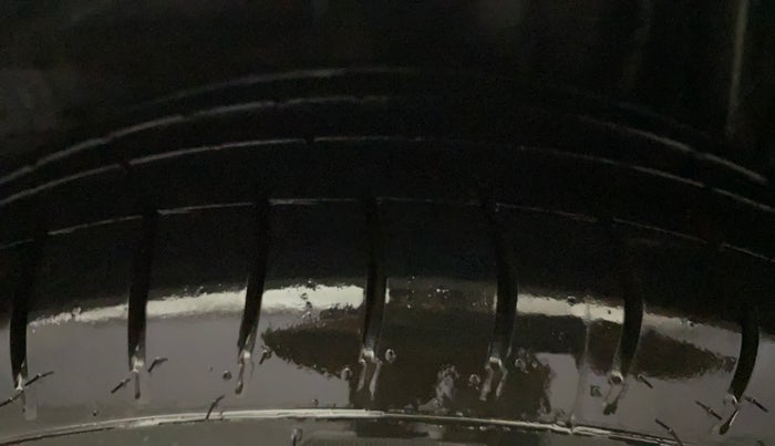 2018 Tata Tiago XT 1.2 REVOTRON, Petrol, Manual, 85,429 km, Left Rear Tyre Tread