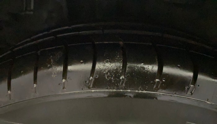 2018 Tata Tiago XT 1.2 REVOTRON, Petrol, Manual, 85,429 km, Right Rear Tyre Tread