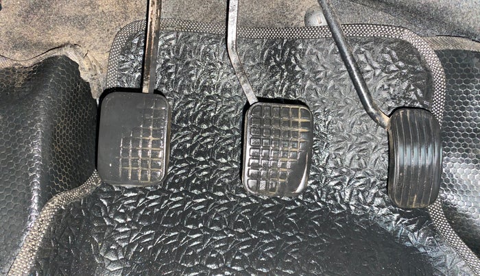 2018 Tata Tiago XT 1.2 REVOTRON, Petrol, Manual, 85,429 km, Pedals