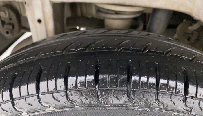 2014 Maruti Alto 800 LXI, Petrol, Manual, 39,442 km, Right Rear Tyre Tread