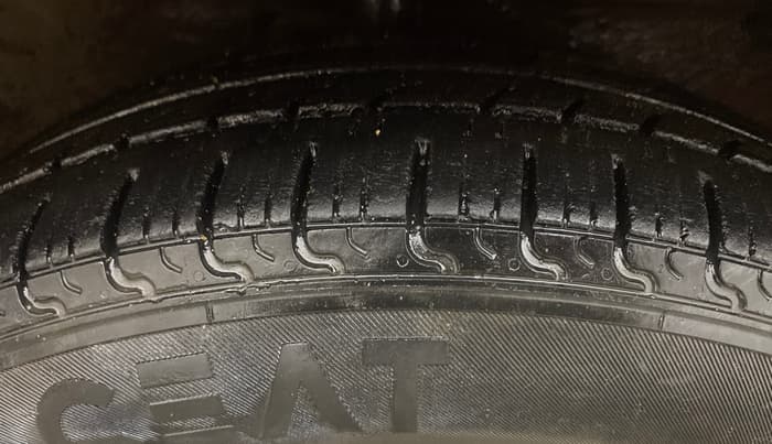 2016 Maruti Celerio VXI, Petrol, Manual, 96,505 km, Right Front Tyre Tread