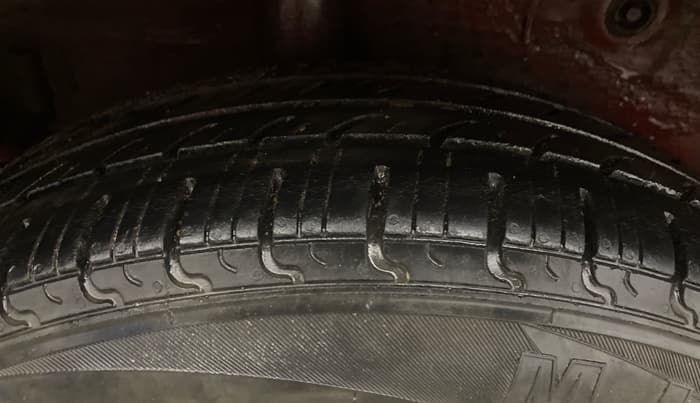 2016 Maruti Celerio VXI, Petrol, Manual, 96,505 km, Right Rear Tyre Tread