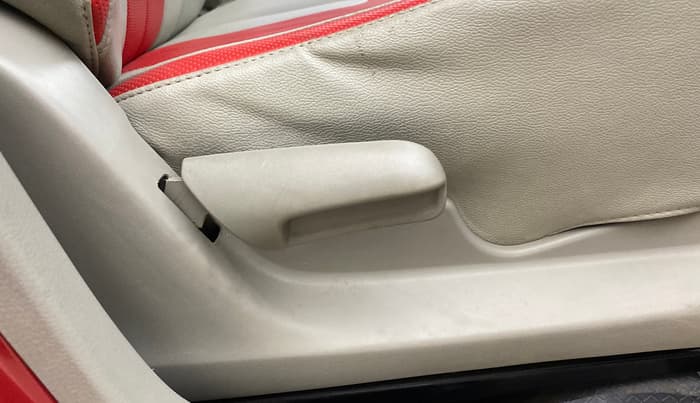 2016 Maruti Celerio VXI, Petrol, Manual, 96,505 km, Driver Side Adjustment Panel