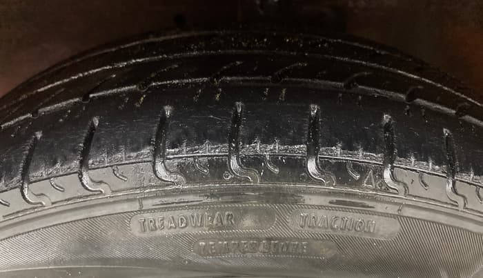 2016 Maruti Celerio VXI, Petrol, Manual, 96,505 km, Left Front Tyre Tread