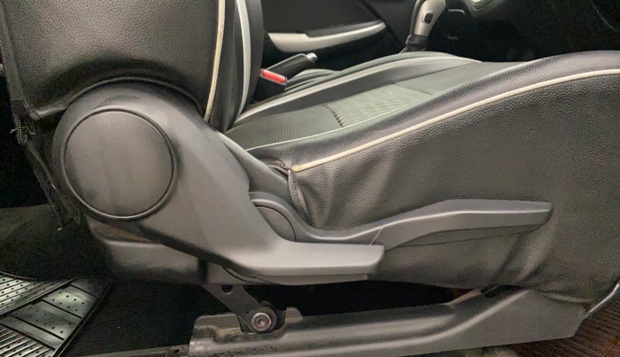 2017 Maruti Baleno ZETA CVT PETROL 1.2, Petrol, Automatic, 46,646 km, Driver Side Adjustment Panel