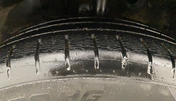 2017 Maruti Baleno ZETA CVT PETROL 1.2, Petrol, Automatic, 46,646 km, Left Front Tyre Tread