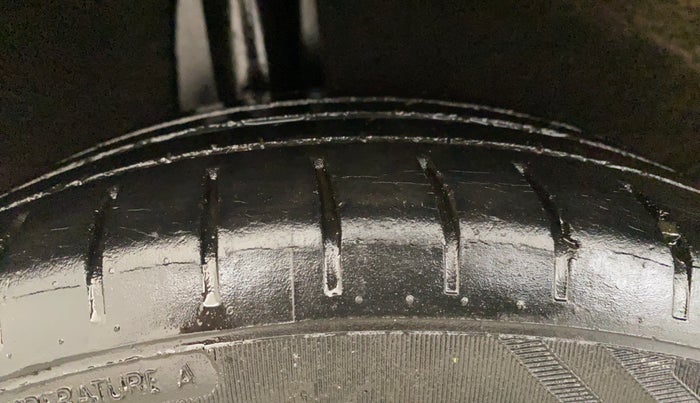 2017 Maruti Baleno ZETA CVT PETROL 1.2, Petrol, Automatic, 46,646 km, Right Rear Tyre Tread