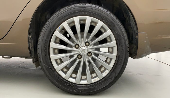 2016 Maruti Ciaz ZXI+ AT, Petrol, Automatic, 33,520 km, Left Rear Wheel
