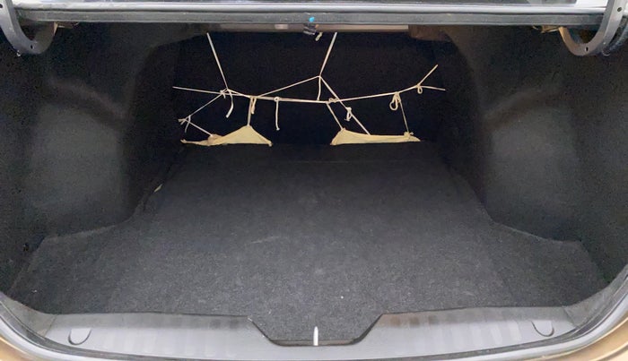2016 Maruti Ciaz ZXI+ AT, Petrol, Automatic, 33,520 km, Boot Inside