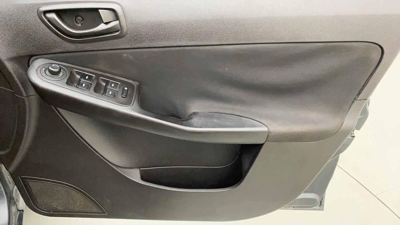 2014 Tata Zest XMA F-TRONIC DIESEL, Diesel, Automatic, 96,667 km, Driver Side Door Panels Control
