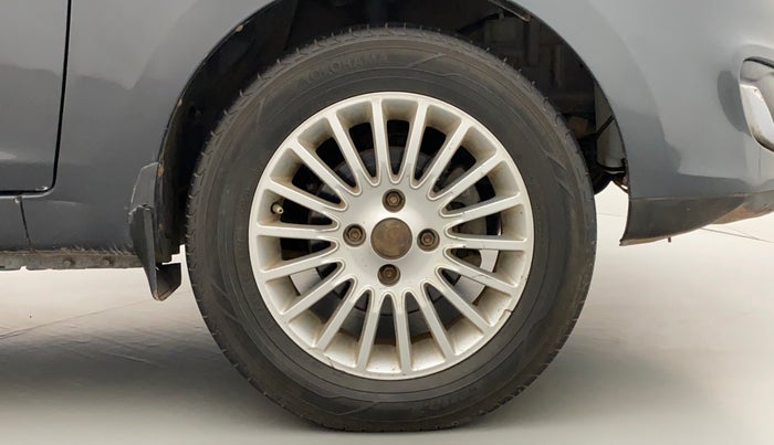 2014 Tata Zest XMA F-TRONIC DIESEL, Diesel, Automatic, 96,667 km, Right Front Wheel