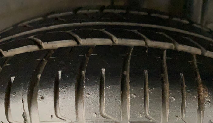 2014 Tata Zest XMA F-TRONIC DIESEL, Diesel, Automatic, 96,667 km, Left Rear Tyre Tread