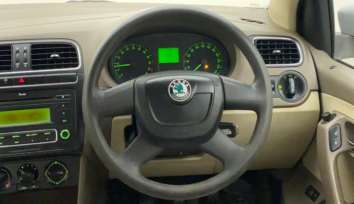 2013 Skoda Rapid AMBITION 1.6 TDI CR MT PLUS, Diesel, Manual, 64,231 km, Steering Wheel Close Up