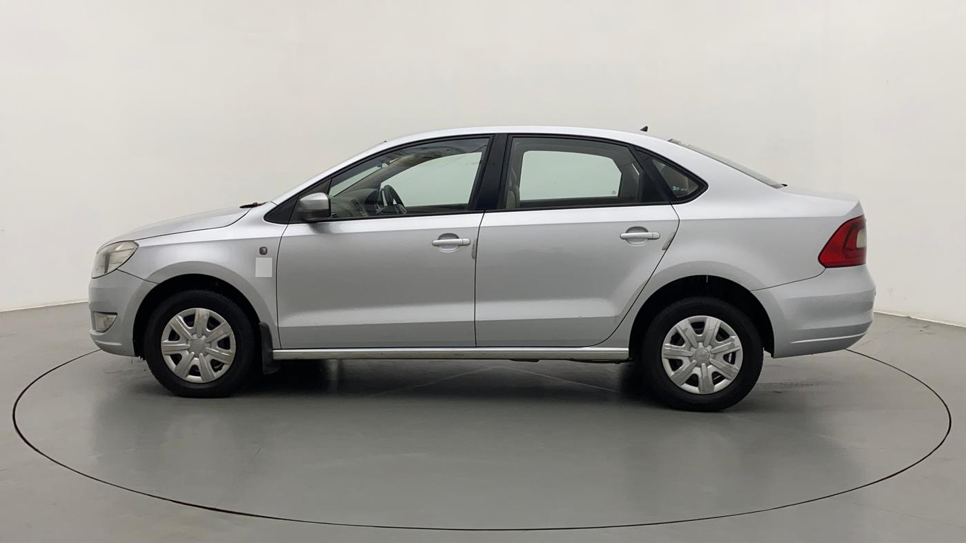 2013 Skoda Rapid AMBITION 1.6 TDI CR MT PLUS, Diesel, Manual, 64,231 km, Left Side