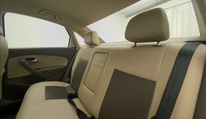 2013 Skoda Rapid AMBITION 1.6 TDI CR MT PLUS, Diesel, Manual, 64,231 km, Right Side Rear Door Cabin