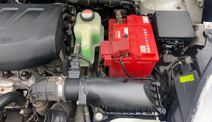 2018 Maruti Swift VDI AMT, Diesel, Automatic, 95,619 km, Engine View - Left