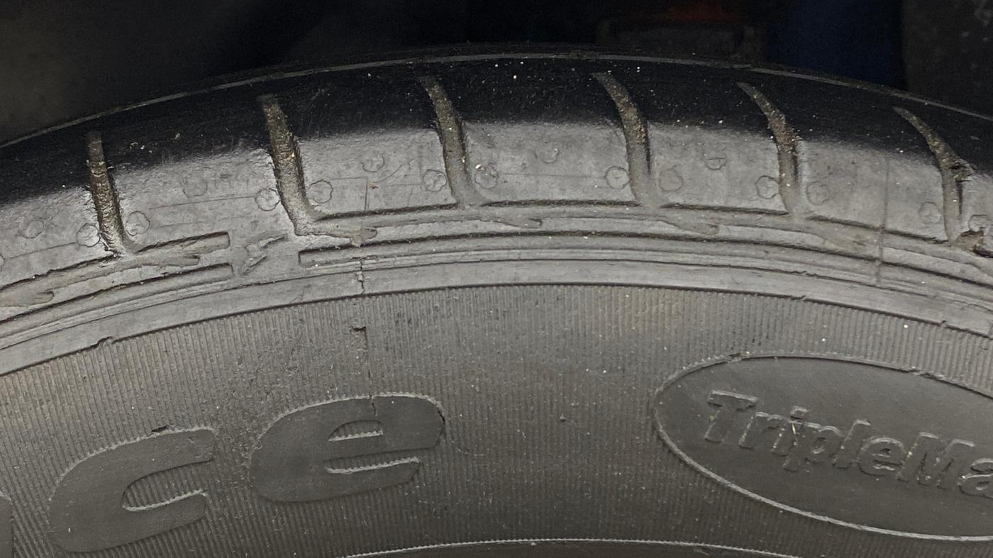 2019 Hyundai Creta E PLUS 1.4 DIESEL, Diesel, Manual, 44,025 km, Left Rear Tyre Tread