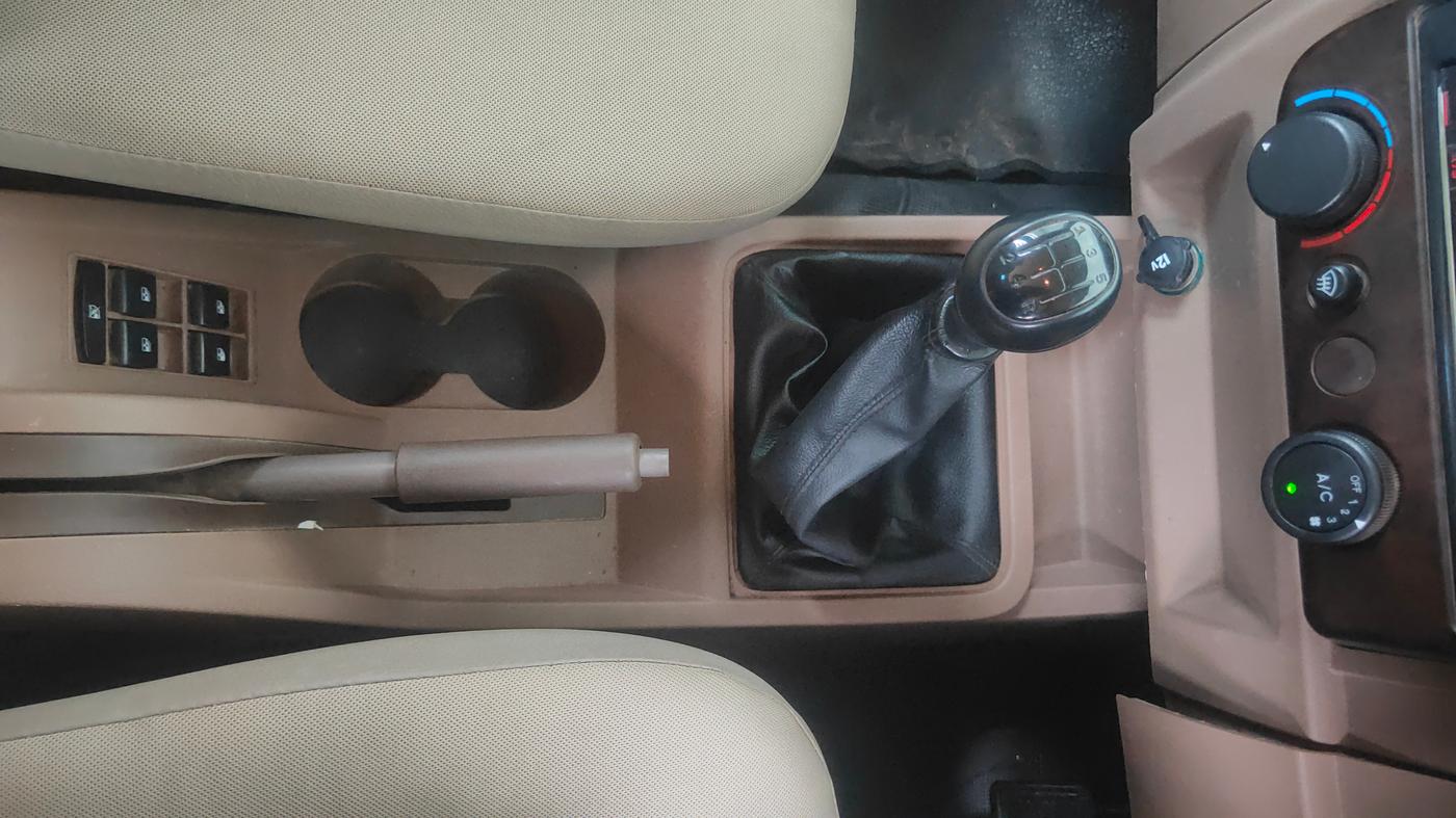 2022 Mahindra Bolero B6 (O), Diesel, Manual, 90,634 km, Gear Lever