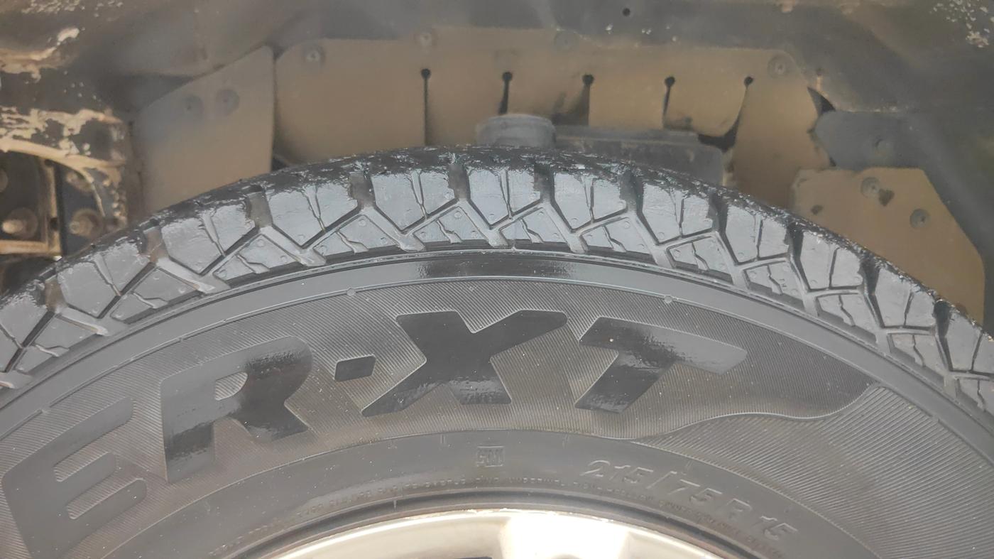 2022 Mahindra Bolero B6 (O), Diesel, Manual, 90,634 km, Left Front Tyre Tread