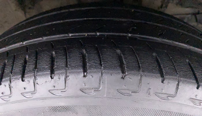 2017 Honda City VX CVT PETROL, Petrol, Automatic, 31,830 km, Right Front Tyre Tread