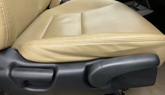 2017 Honda City VX CVT PETROL, Petrol, Automatic, 31,830 km, Driver Side Adjustment Panel