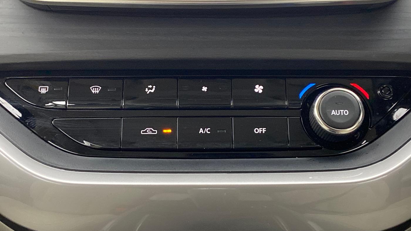 2021 Tata Safari XZ+ 2.0 KRYOTEC, Diesel, Manual, 16,905 km, Automatic Climate Control