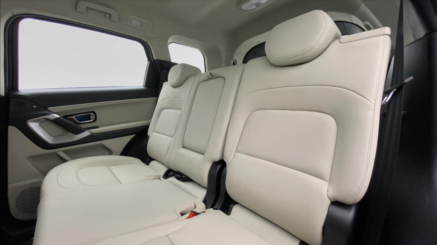 2021 Tata Safari XZ+ 2.0 KRYOTEC, Diesel, Manual, 16,905 km, Right Side Rear Door Cabin