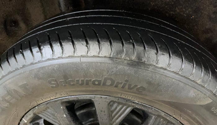 2019 Maruti Vitara Brezza VDI AMT, Diesel, Automatic, 47,994 km, Right Rear Tyre Tread