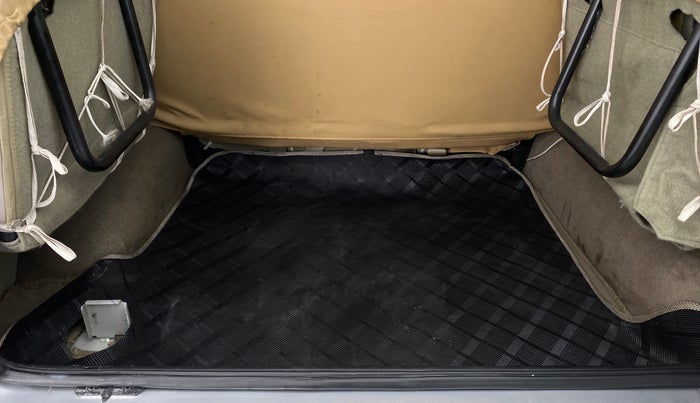 2018 Mahindra Bolero POWER+ SLE, Diesel, Manual, 52,850 km, Boot Inside