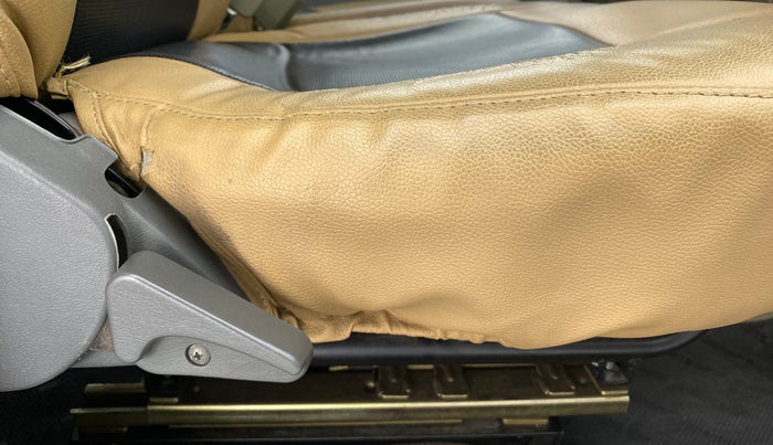 2018 Mahindra Bolero POWER+ SLE, Diesel, Manual, 52,850 km, Driver Side Adjustment Panel