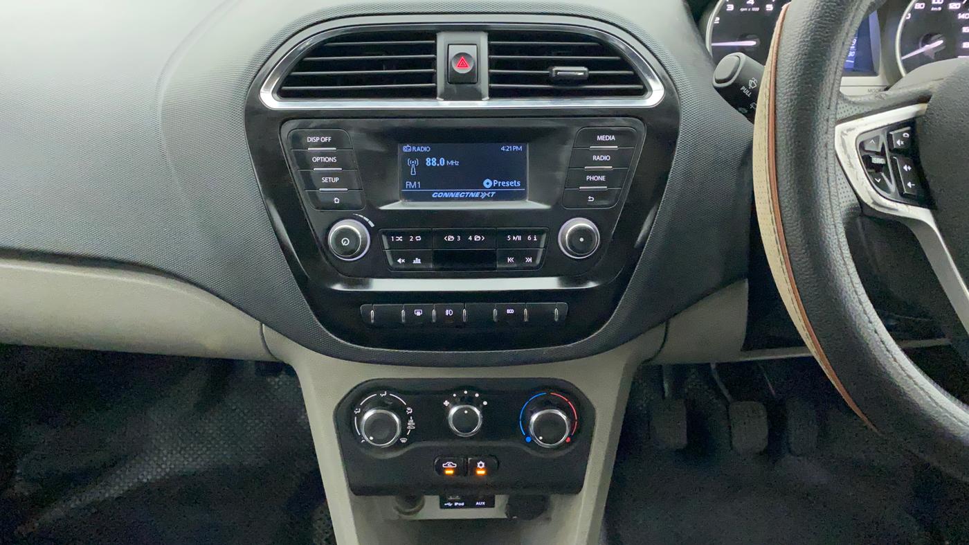 2016 Tata Tiago XZ PETROL, Petrol, Manual, 62,663 km, Air Conditioner