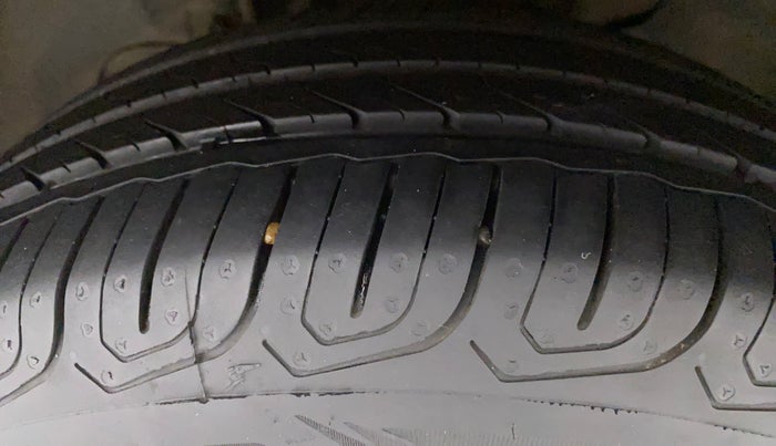 2016 Tata Tiago XZ PETROL, Petrol, Manual, 62,663 km, Left Front Tyre Tread