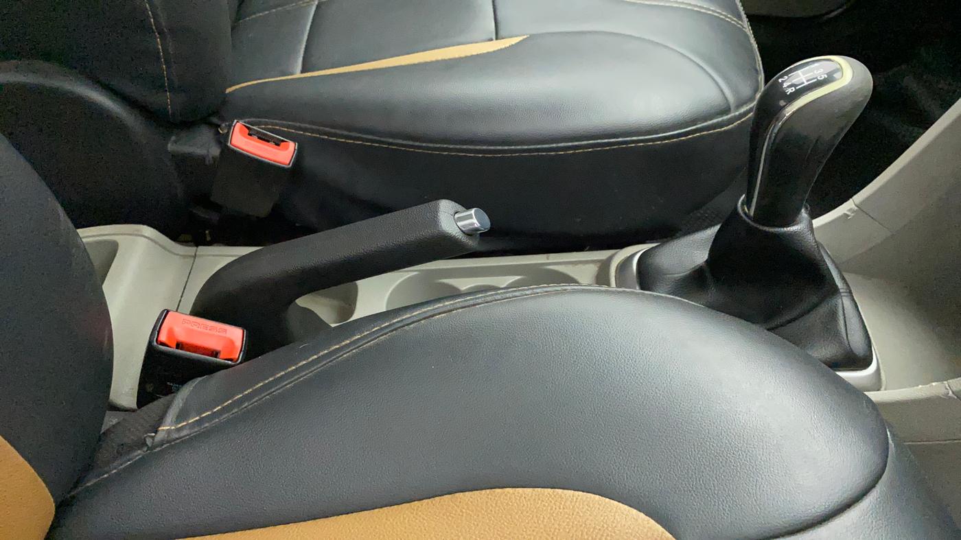 2016 Tata Tiago XZ PETROL, Petrol, Manual, 62,663 km, Gear Lever