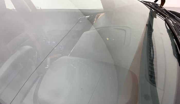 2016 Tata Tiago XZ PETROL, Petrol, Manual, 62,663 km, Front windshield - Minor spot on windshield