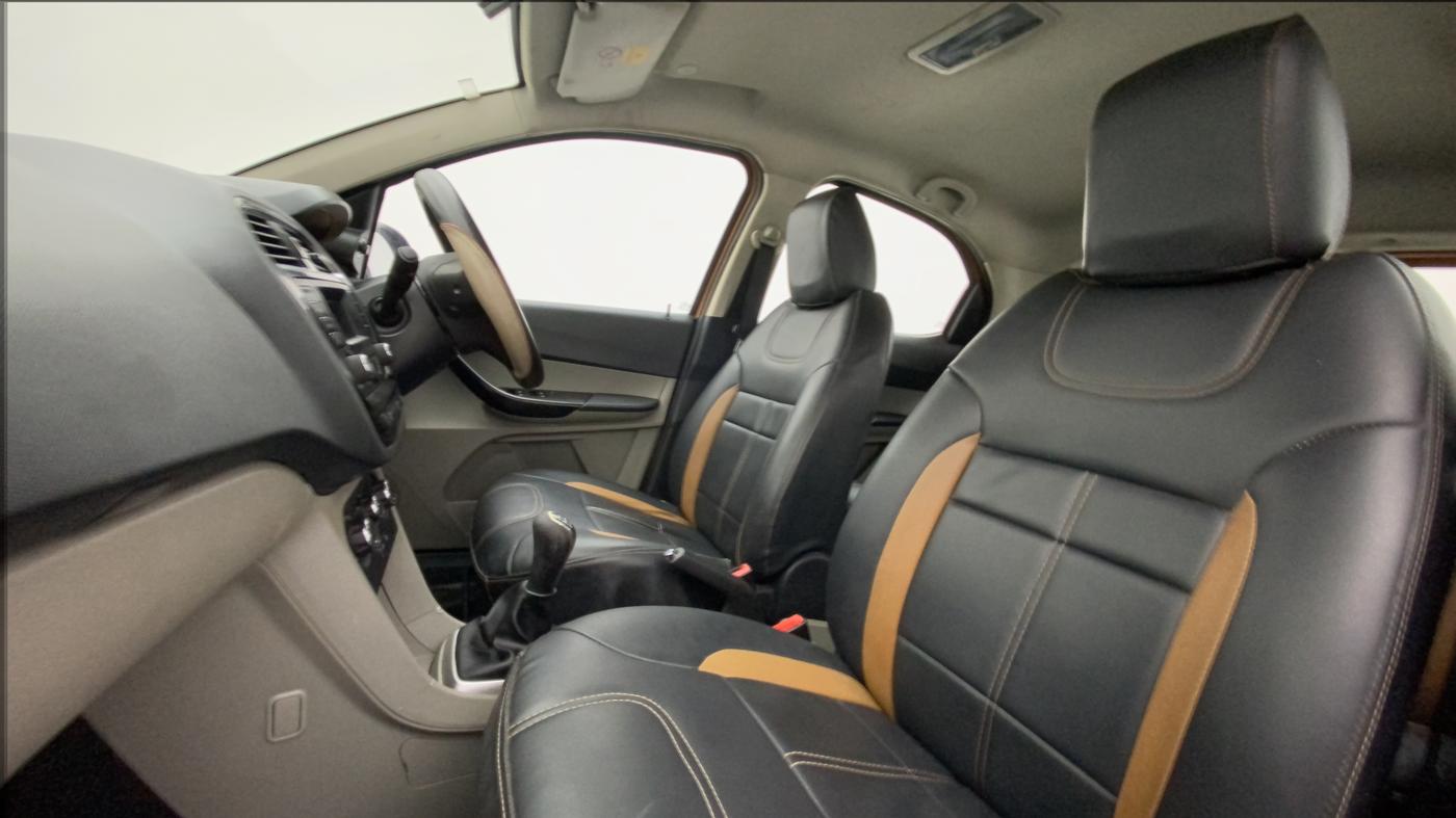 2016 Tata Tiago XZ PETROL, Petrol, Manual, 62,663 km, Right Side Front Door Cabin