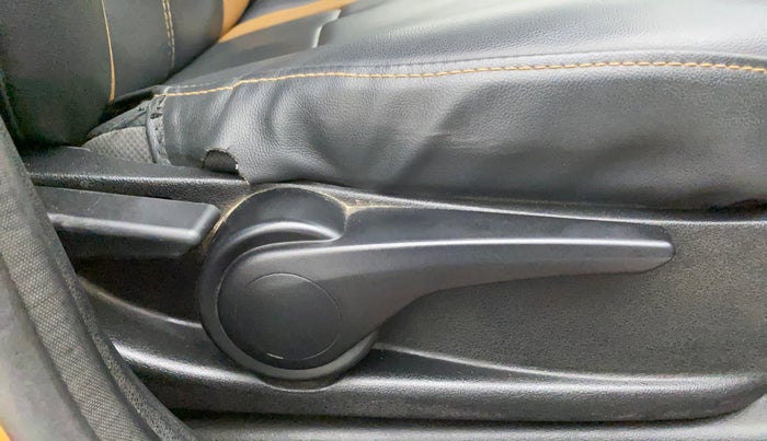 2016 Tata Tiago XZ PETROL, Petrol, Manual, 62,663 km, Driver Side Adjustment Panel