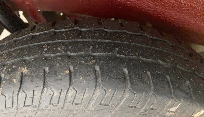 2017 Maruti Wagon R 1.0 LXI CNG (O), CNG, Manual, 44,861 km, Right Rear Tyre Tread