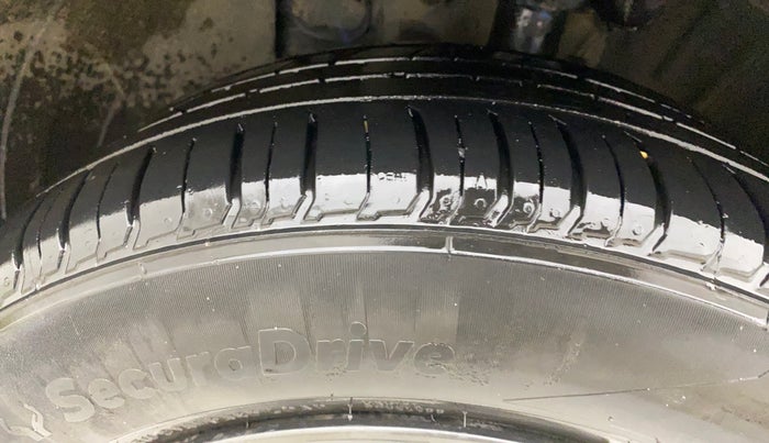 2024 Hyundai VENUE SX (O) 1.0 TURBO DCT DUAL TONE, Petrol, Automatic, 16,890 km, Left Front Tyre Tread