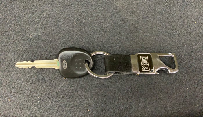 2016 Hyundai Eon MAGNA PLUS OPTIONAL, Petrol, Manual, 23,889 km, Key Close-up