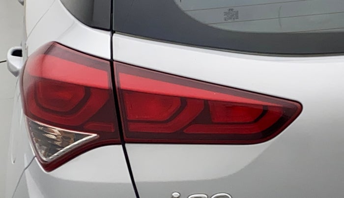 2016 Hyundai Elite i20 SPORTZ 1.2, Petrol, Manual, 77,213 km, Left tail light - Minor scratches