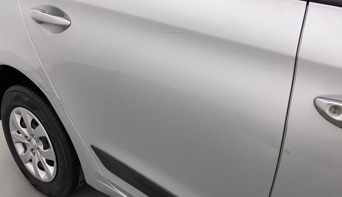 2016 Hyundai Elite i20 SPORTZ 1.2, Petrol, Manual, 77,213 km, Right rear door - Slightly dented