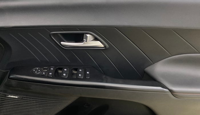 2023 Hyundai Verna SX (O) 1.5 TURBO PETROL DCT, Petrol, Automatic, 26,541 km, Driver Side Door Panels Control