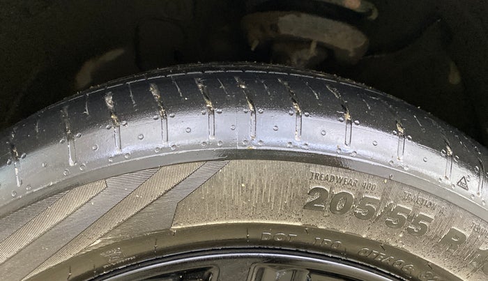 2023 Hyundai Verna SX (O) 1.5 TURBO PETROL DCT, Petrol, Automatic, 26,541 km, Left Front Tyre Tread